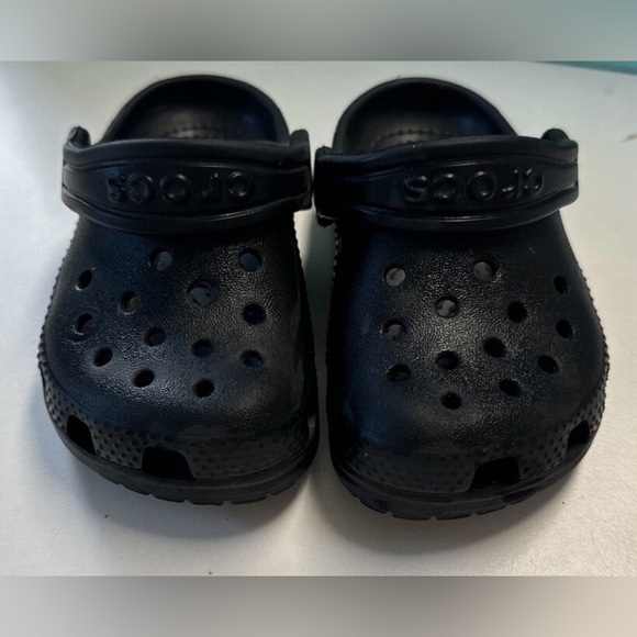 CROCS unisex toddler size black perforated slide on adjustable heel strap - Picture 3 of 5